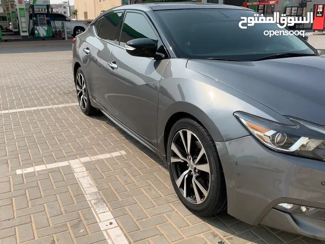 للبيع مكسيما