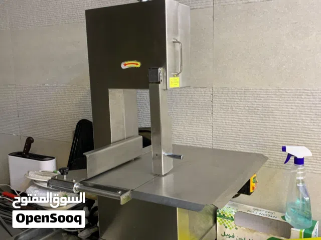 ملحمه جديده اسثمار او بيع كامل مع الرخصه او بيع معدات فقط. مع التسهيلات
