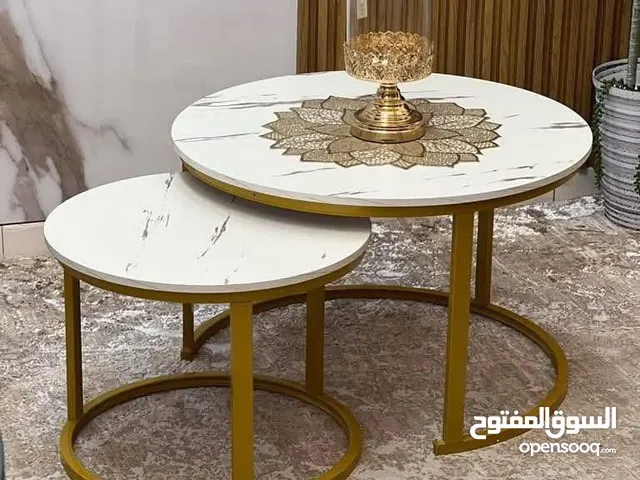 طقم طاولات وسط بتصميم فاخر وعصري مع ألوان انيقة
