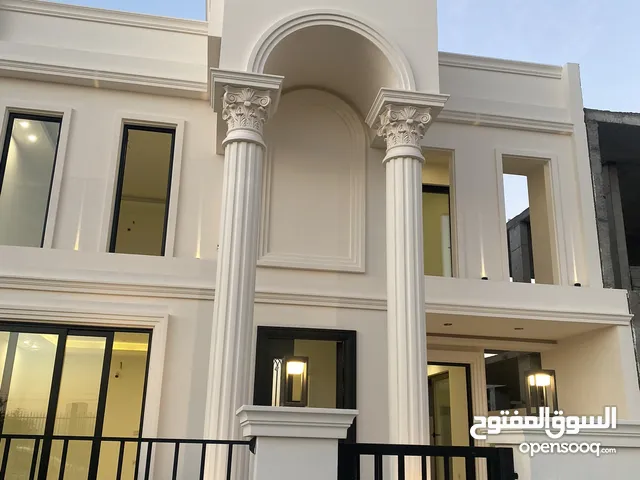 200 m2 5 Bedrooms Townhouse for Sale in Erbil New Hawler