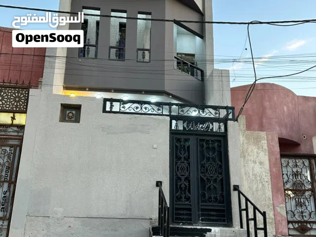 100 m2 2 Bedrooms Townhouse for Rent in Basra Qibla