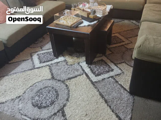 سجاد للبيع بحالة جيدة