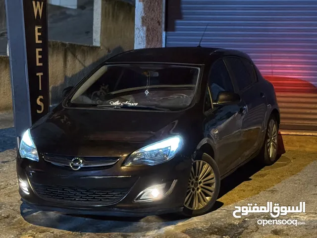 Opel astra j اوبل استرا ج 2013 للبيع على كاش فقط سياره فل فل