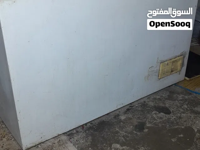 ديب فريزر كبير بحاله ممتازه جدا