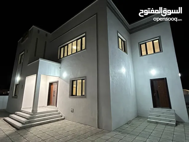 282m2 4 Bedrooms Villa for Sale in Muscat Amerat