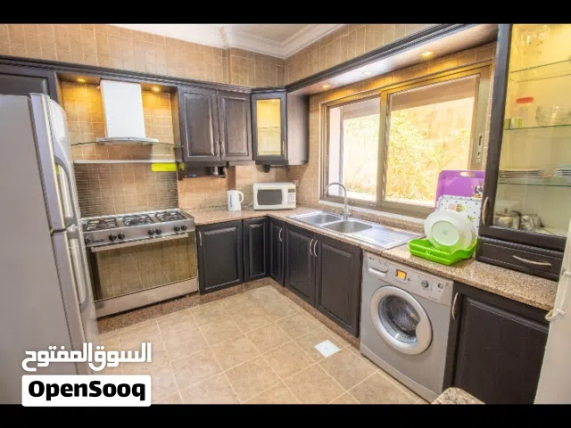 شقة مفروشة مميزة للايجار فقط عائلات