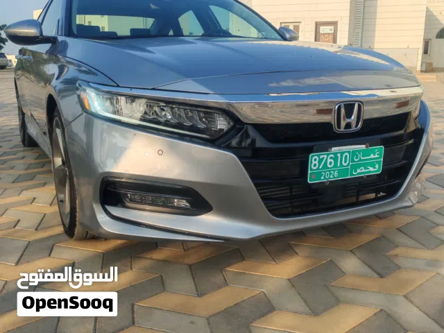 2018 هوندا اكورد Touring