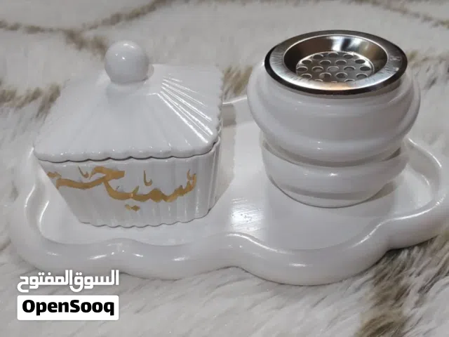 اكتشف مجموعة مميزة من القطع الفنية المصنوعة يدويًا بعناية، فن بسيط... بروحٍ راقية من فن الكونكريت