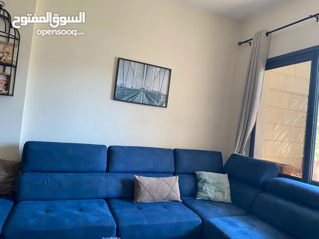 كنب زاوية بحالة جيدة للبيع 2500 شيكل سعر نهائي