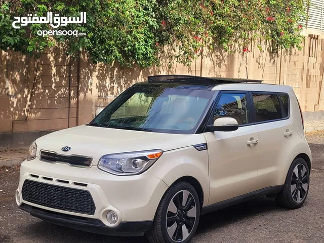 KIA_SOUL_ 2016 رقم واحد كراسي بورش  طبلوم ليزر كشافات كرستال ماشيه 40 الف ميل مكرتن بي معنا كلمه