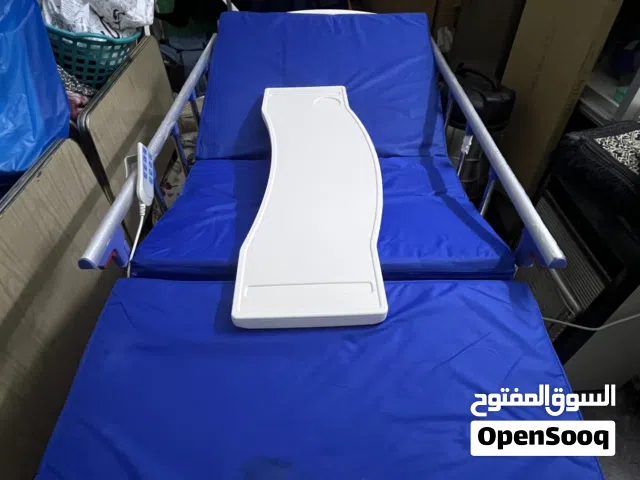 سرير طبي مستعمل ادوات طبيه