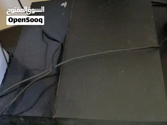 بليستيشن 4 مع جميع الملحقات