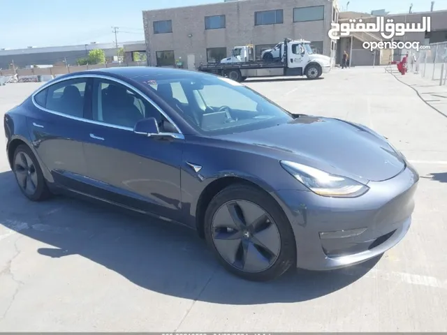 Tesla Model 3 2019 in Muscat