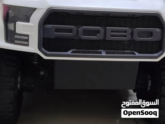 سيارة اطفال