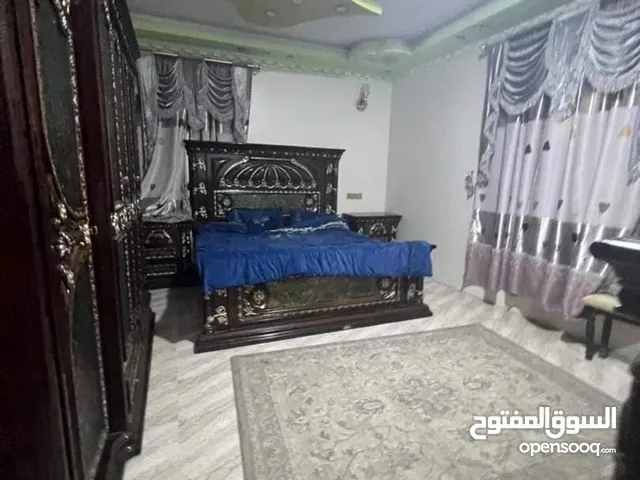 300m2 3 Bedrooms Apartments for Rent in Sana'a Shamlan