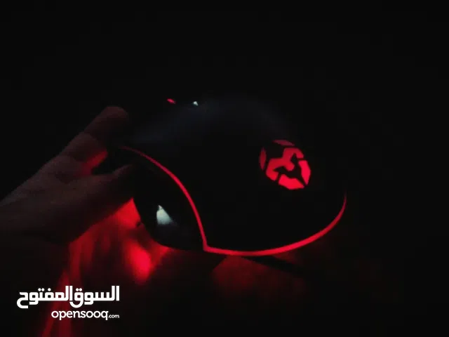 mouse kritic like new whit RGB max dpi 6400