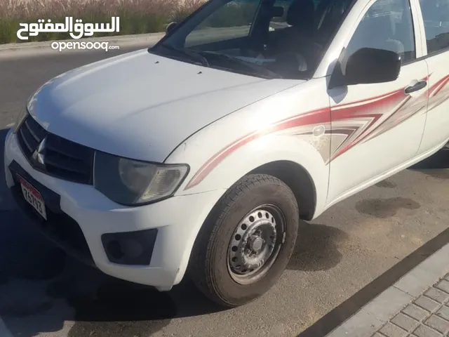 بيك اب ميتسوبيشي2013 للبيع في ابوظبي