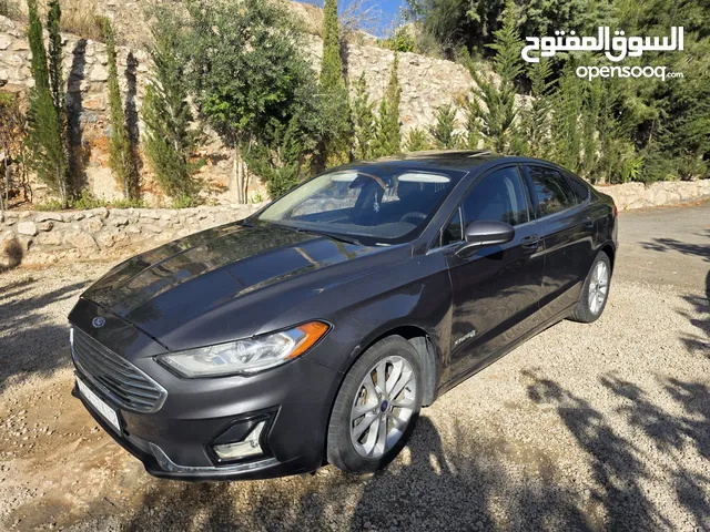 فورد فيوجن 2019 مع فتحة بحالة ممتازة بسعر مميز جدا