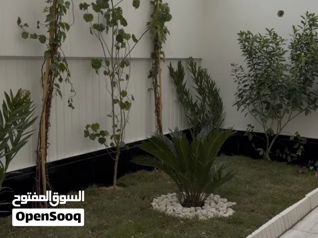 200 m2 5 Bedrooms Townhouse for Rent in Basra Khadra'a