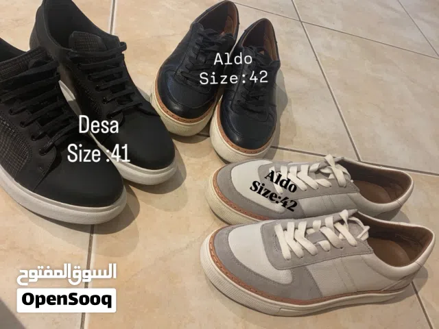 شوزات السعر الأصلي 150