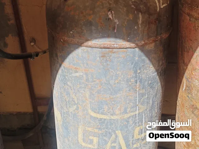Nadir Gas cylinder with regulator and stove