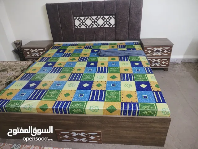 غرفة نوم ماستر لامنيت مع فرشه مفارش سلم سويد