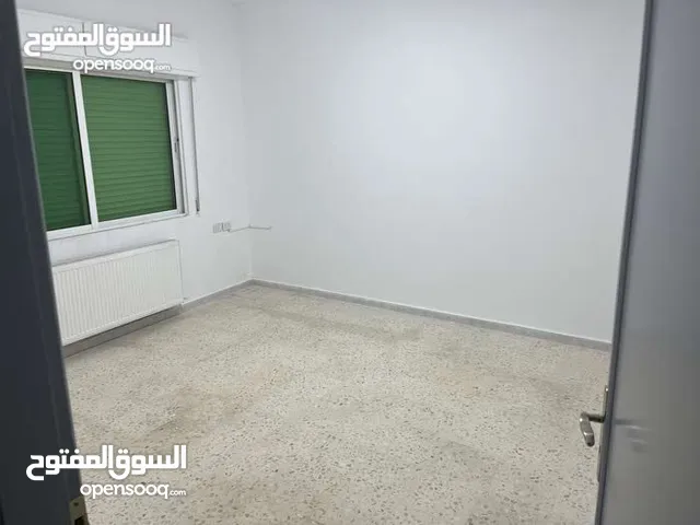 200 m2 3 Bedrooms Apartments for Rent in Amman Al Kursi