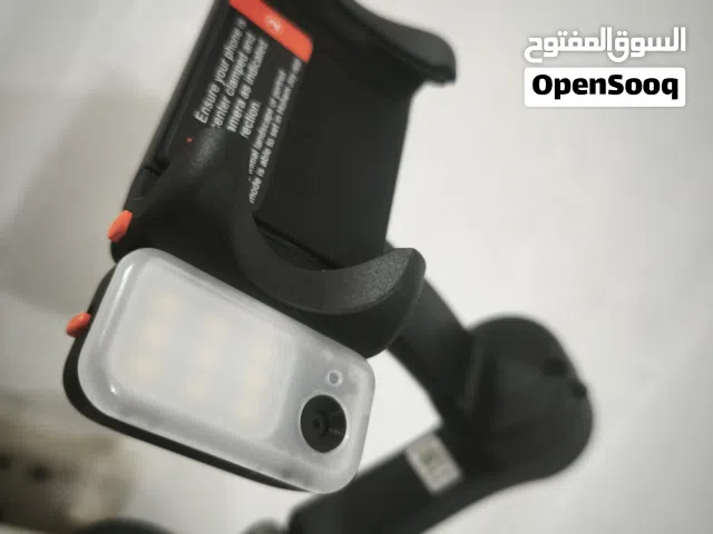 مثبت هاتف hohem مدعوم بالذكاء الصناعي