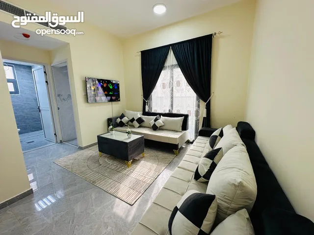 z9 غرفه وصاله مفروش للايجار الشهري بعجمان -كورنيش مباشره -موقع حيوي -قريب من كافه الخدمات