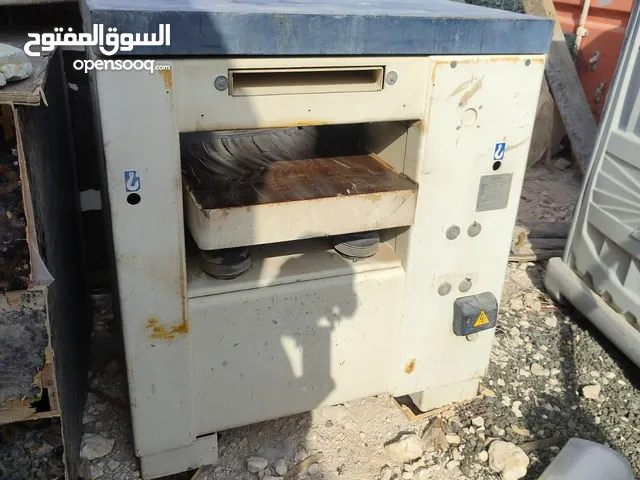 مكاين نجارة للبيع تعمل بشكل ممتاز