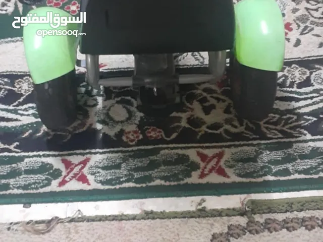 دراجة رباعية مستعملة بحالة جيدة مع مواصفات مميزة