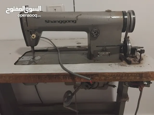 ماكينات خياطة