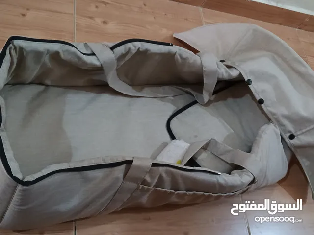 أغراض أطفال بحالة جيدة