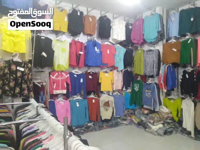 300 ألف قطعة ملابس نسائية