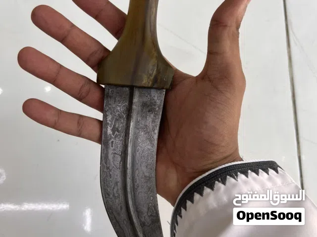 قرن زراف هندي مع نصلة ديمشقية حديد الجوهر