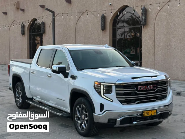 2022 GMC Sierra 1500 SLT
