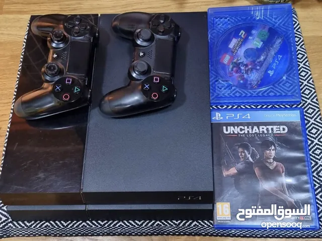PlayStation 4 with 2 consoles and 2 CDs