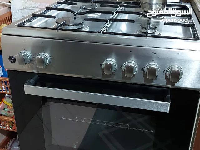 فرن غاز ويرلبول Whirlpool بحالة ممتازة للبيع بسعر 100 دينار أمان كامل full safty