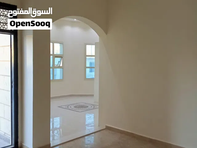 غرفة وصالة بالظاهر