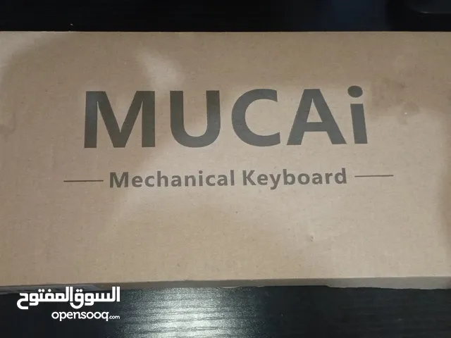 كيبورد جيمينج 60 % فيه RGB حاله شبه جديده
