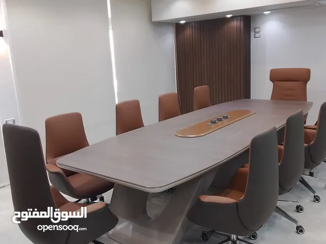 مقر اداري 230م مفروش بالكامل بموقع مميز جداء على دائري المعادي يصلح لكبري الشركات