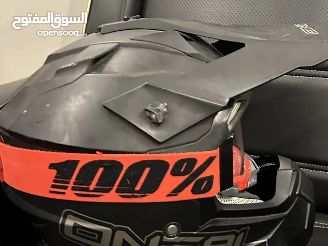 خوذه للبيع حط سعرك وتعال شيلها