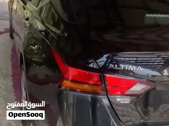Used Nissan Altima in Buraimi