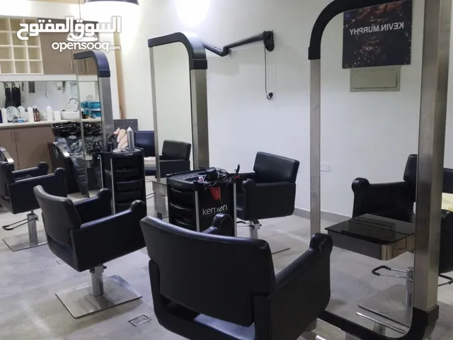 للبيع لأصحاب الصالونات :أثاث  طقم متكامل لقسم الشعر بحالة جيدة For Sale Second-Hand Beauty equipment