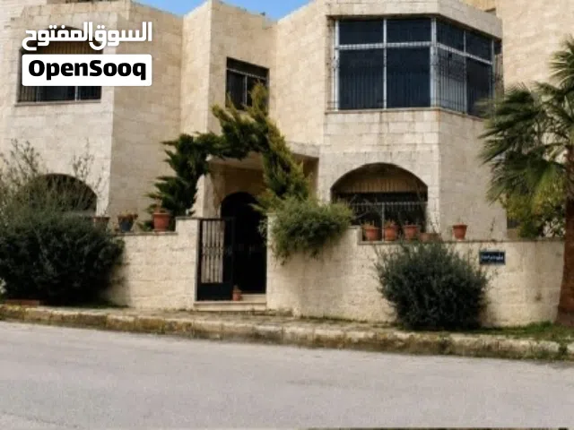 240 m2 More than 6 bedrooms Villa for Sale in Amman Al-Thuheir