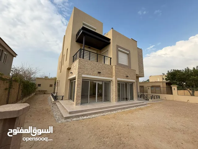450 m2 More than 6 bedrooms Villa for Rent in Giza Sheikh Zayed