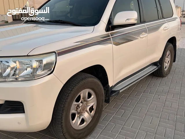 مطلوب محرك لان كروزر