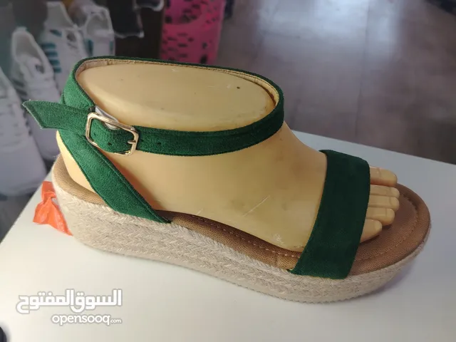 Other Sandals in Zarqa