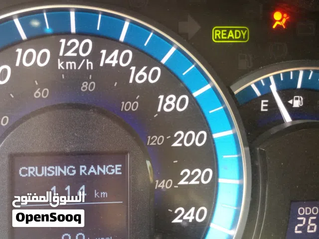 2014 تويوتا كامري LE
