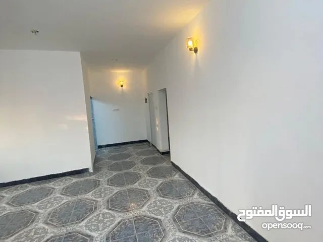 200 m2 2 Bedrooms Apartments for Rent in Basra Khadra'a